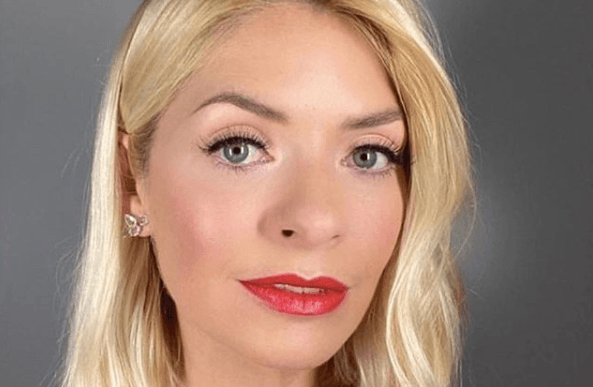 Holly Willoughby wore Aimee Connolly’s incredible €27 foundation last night