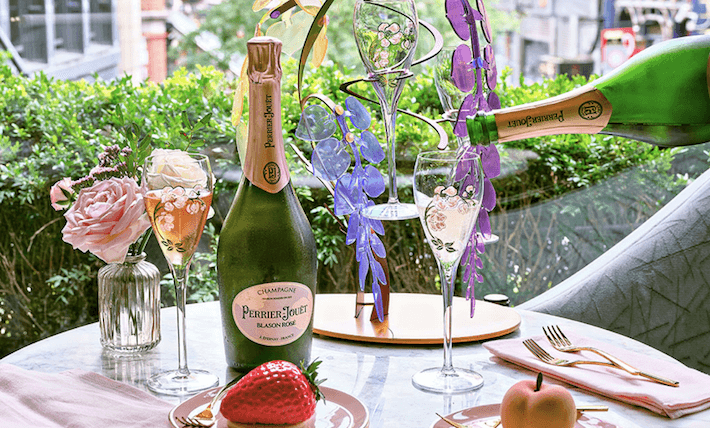 Lockdown lovers: You can now get The Westbury’s ‘Bubbles and Cake’ experience at home