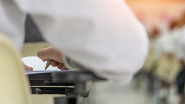 Breaking: Leaving Cert set to go ahead and schools set to start reopening from March 1st