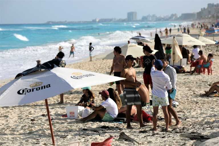 UK Government to introduce ‘traffic light system’ for holidays abroad