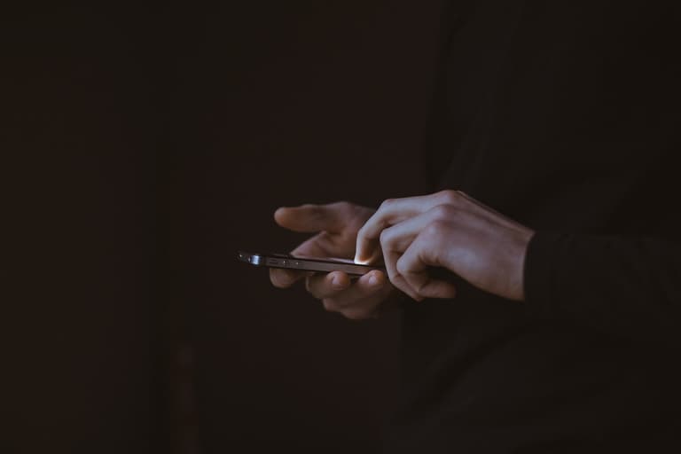 90-year-old woman loses €26.5 million in phone scam