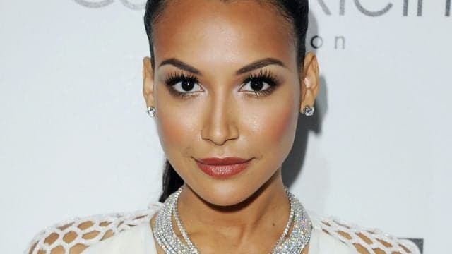 Glee cast reunite to pay touching tribute to Naya Rivera