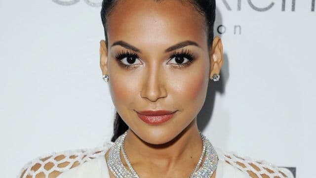 Glee cast reunite to pay touching tribute to Naya Rivera