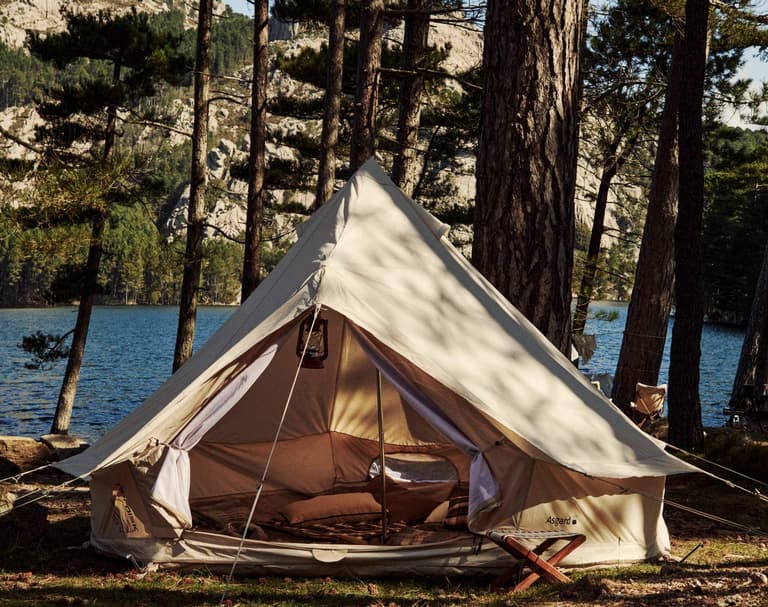 Zara Home’s new outdoor collection is perfect if you are planning to go camping this summer Zara Home’s new outdoor collection is perfect if you are planning to go camping this summer