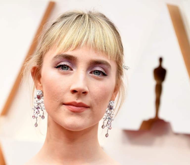 Saoirse Ronan set to make UK stage debut as Lady Macbeth Saoirse Ronan set to make UK stage debut as Lady Macbeth