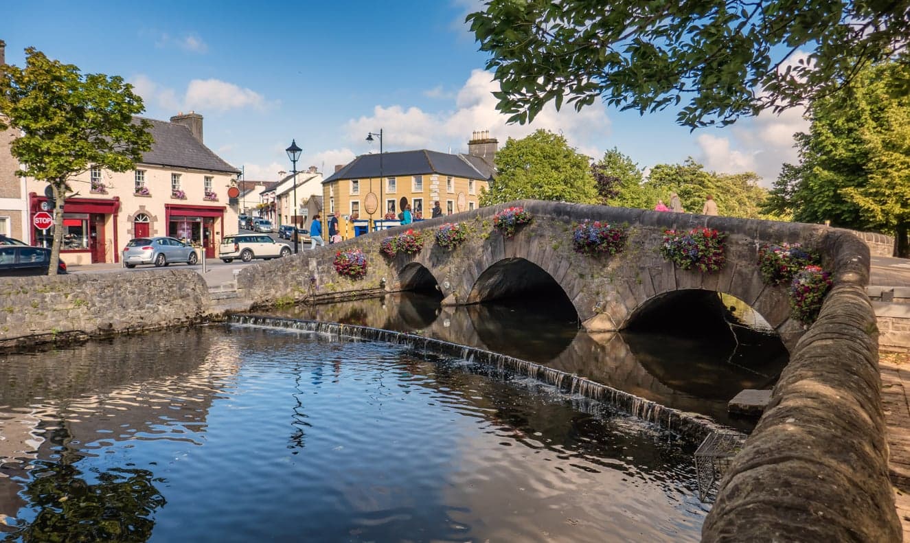 Warning issued as Met Éireann records temperatures of 23 degrees yesterday