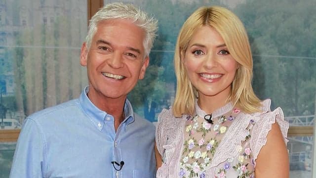 Holly and Phil forced to apologise after caller’s awkward gaffe