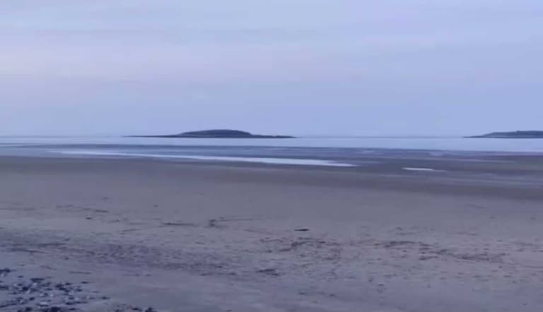 Do not swim noticed issued after e.coli found on Dublin beach Do not swim noticed issued after e.coli found on Dublin beach