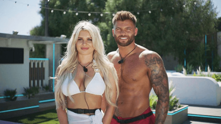Liberty and Jake are really hitting it off on Love Island tonight