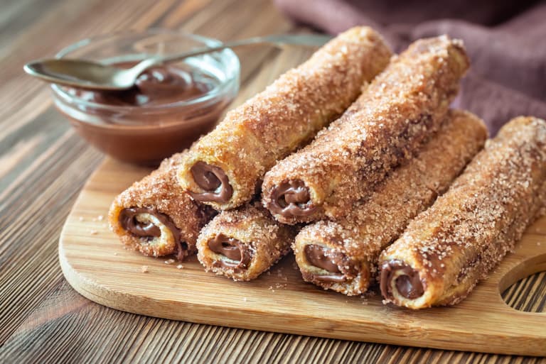 These Nutella Cinnamon rolls look seriously delicious