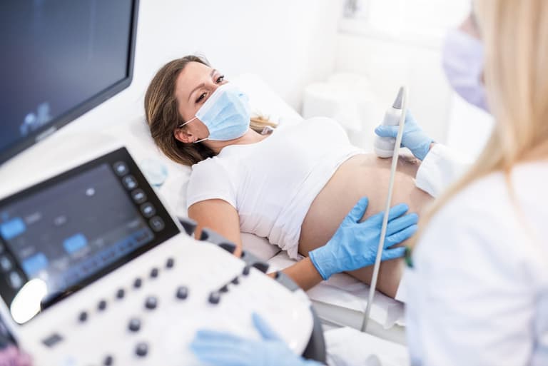 “No plan” to extend maternity hospital access to fully vaccinated partners “No plan” to extend maternity hospital access to fully vaccinated partners