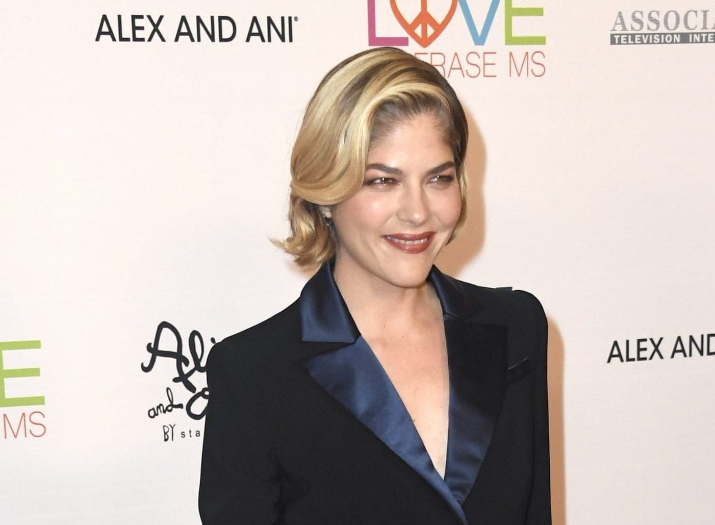 Selma Blair “in remission” after Multiple Sclerosis treatment