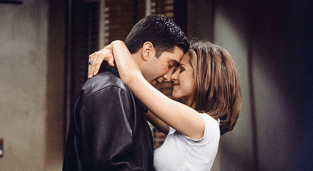 Jennifer Aniston and David Schwimmer are apparently dating in real life Jennifer Aniston and David Schwimmer are apparently dating in real life