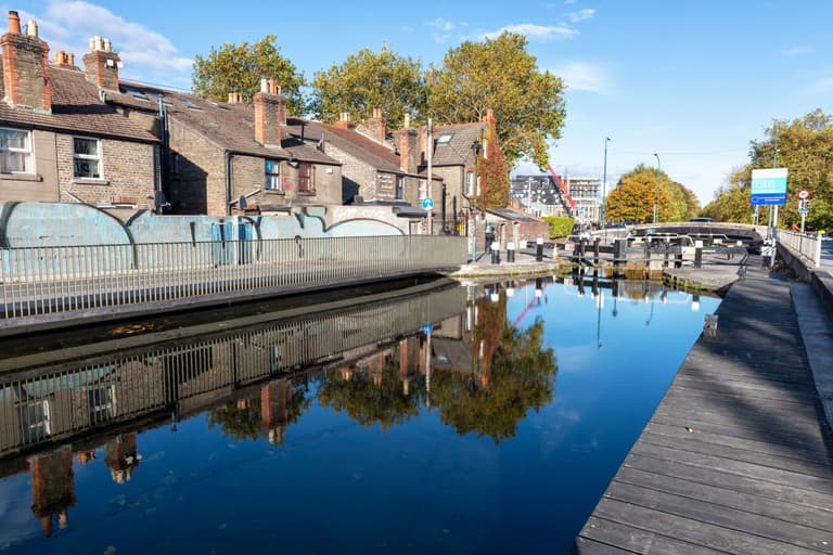 A man’s body has been pulled from Dublin’s Grand Canal A man’s body has been pulled from Dublin’s Grand Canal