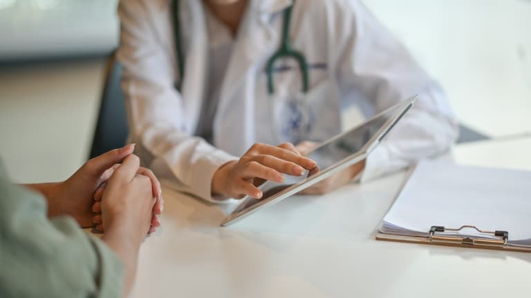 Outrage after woman diagnosed with “homosexuality” as “current illness” Outrage after woman diagnosed with “homosexuality” as “current illness”