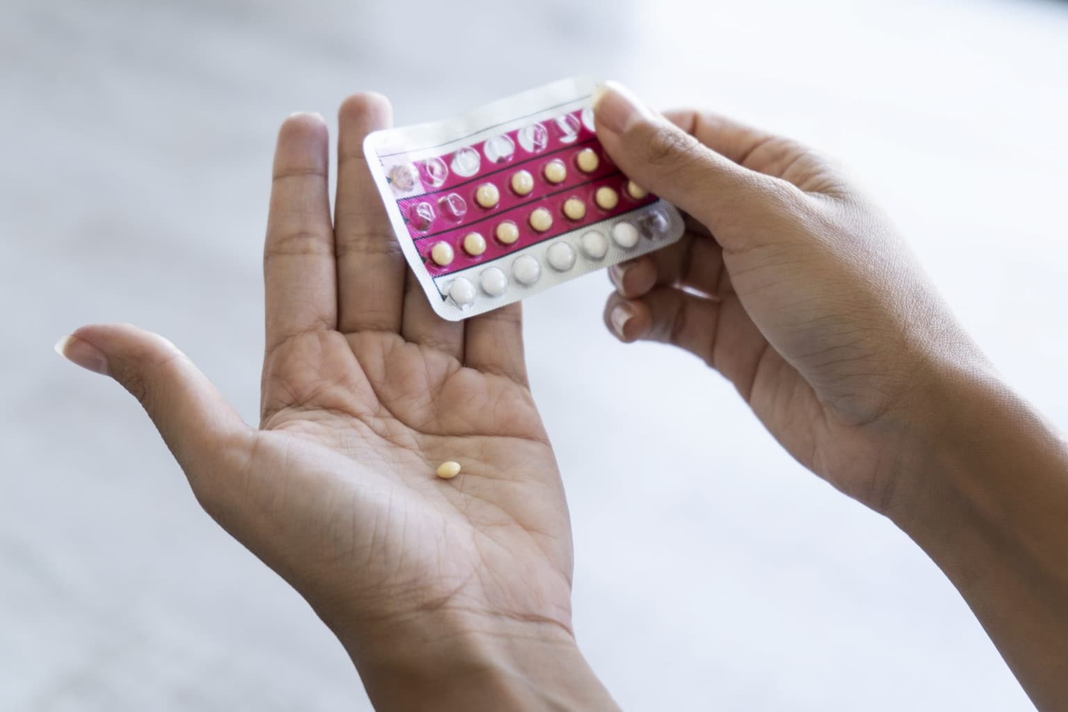 Giving free contraception to under-17s could cause “legal challenges”, Minister says
