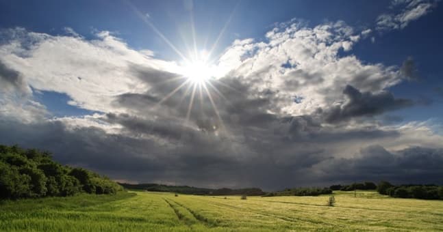Irish weather set to hit nearly 30 degrees this weekend