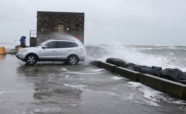 Yellow weather warning issued ahead of Storm Arwen Yellow weather warning issued ahead of Storm Arwen