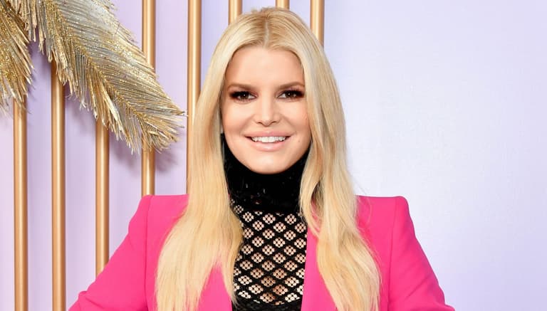 Jessica Simpson celebrates four years of sobriety with “unrecognisable” photo Jessica Simpson celebrates four years of sobriety with “unrecognisable” photo