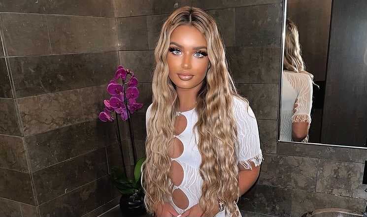 Love Island’s Lucinda chatted up by Tobey Maguire at Coachella – yes, really Love Island’s Lucinda chatted up by Tobey Maguire at Coachella – yes, really