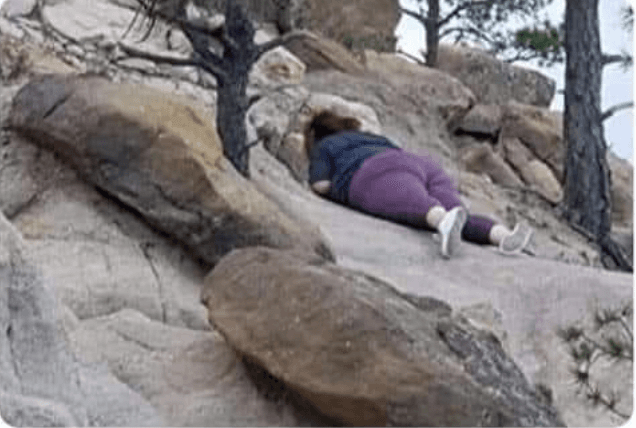Woman ‘rolls down mountain’, leaves hilarious review about her 5-star leggings