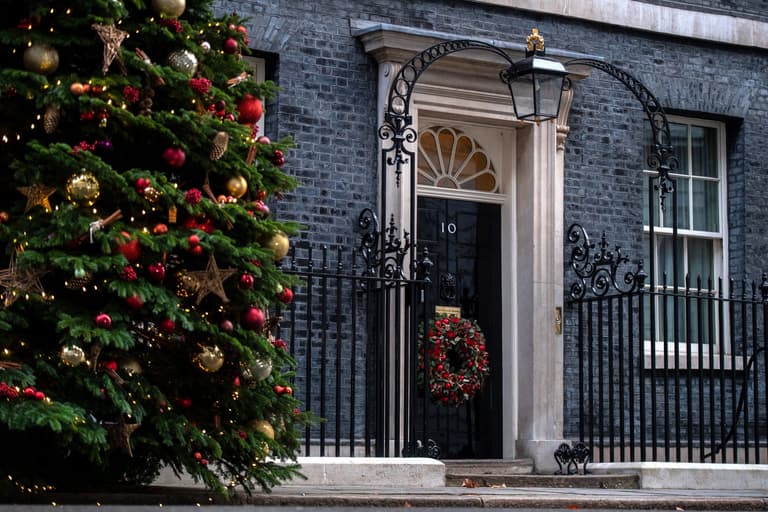Hundreds of thousands say they’ll attend a Christmas Eve rave at Downing Street amid scandal Hundreds of thousands say they’ll attend a Christmas Eve rave at Downing Street amid scandal