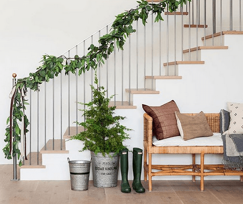 Visitors on the way? 7 easy steps to speed clean your house in just MINUTES