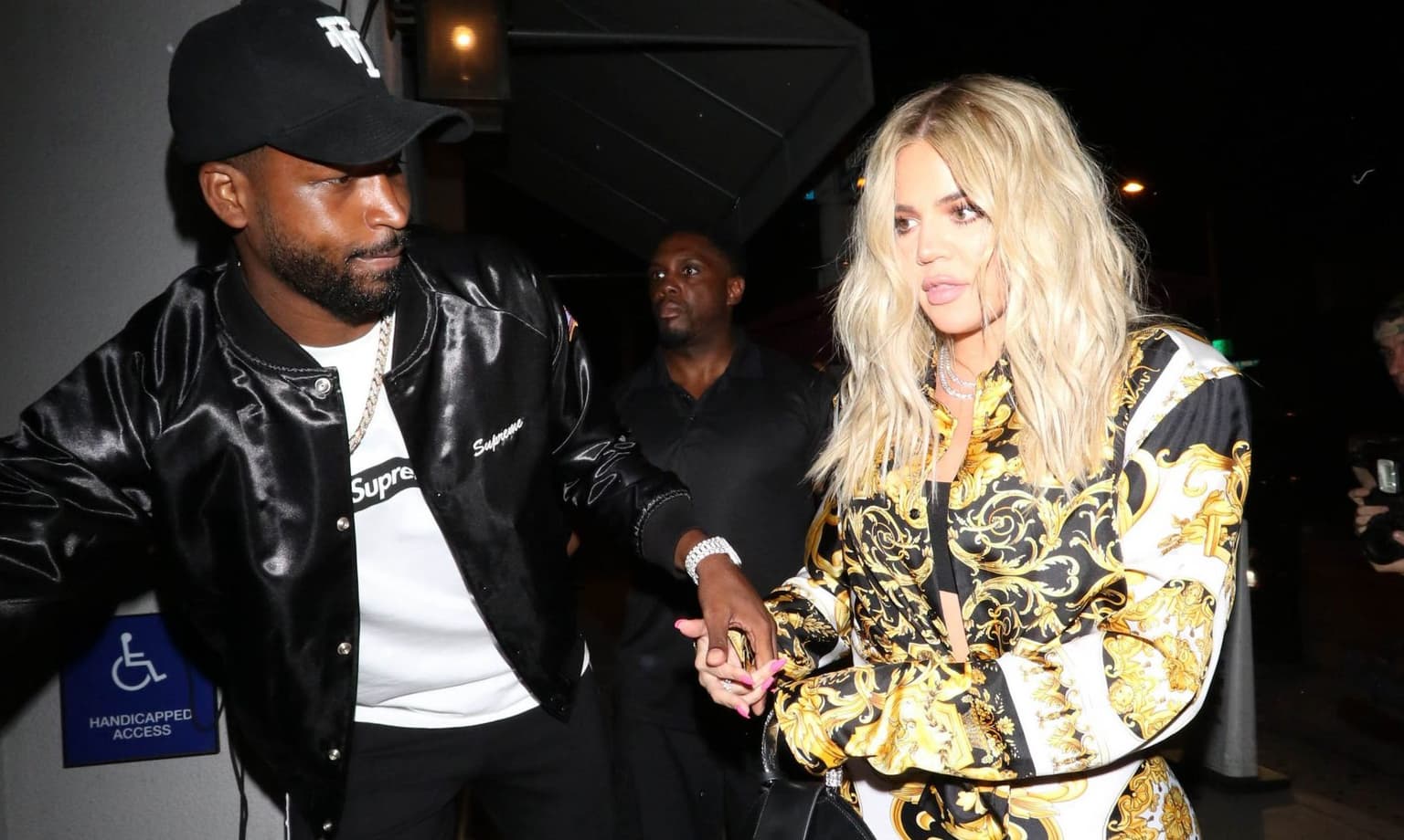 Tristan Thompson publicly apologises to Khloé Kardashian following paternity test