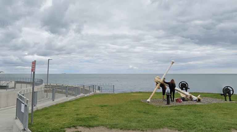 Woman in her 50s dies and two injured after swimming incident in Wicklow Woman in her 50s dies and two injured after swimming incident in Wicklow