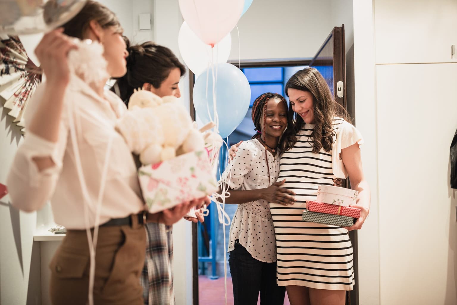 People outraged as man throws lavish baby shower for wife – then keeps gifted money for himself