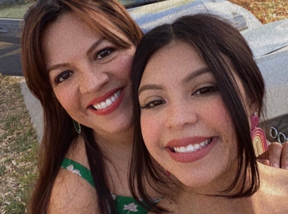 Daughter of teacher killed in Texas school shooting pays tribute