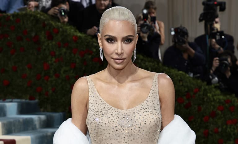Man behind Marilyn Monroe dress says letting Kim Kardashian wear it was a “big mistake” Man behind Marilyn Monroe dress says letting Kim Kardashian wear it was a “big mistake”