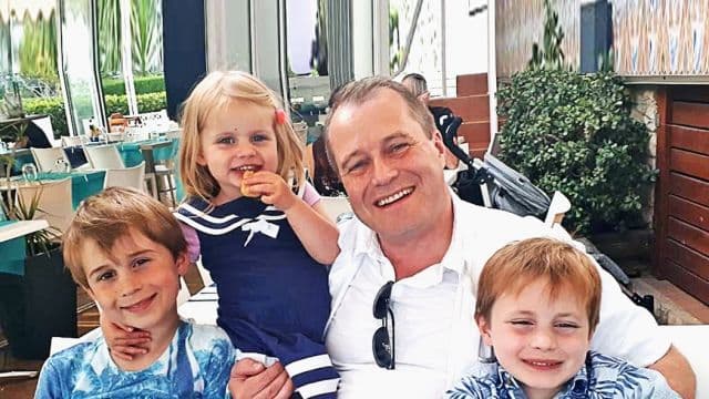 Andrew McGinley meets with HSE for inquest into wife’s care