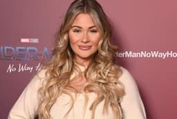 Shaughna Phillips says recouplings take "hours" to film