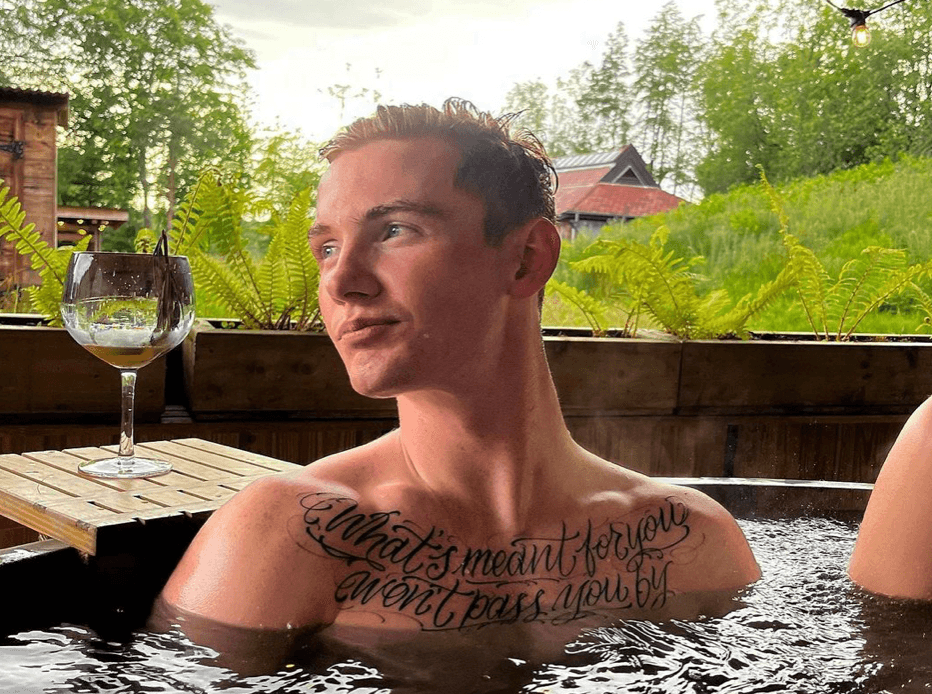 Yes, Ronan Keating’s son is entering the Love Island villa