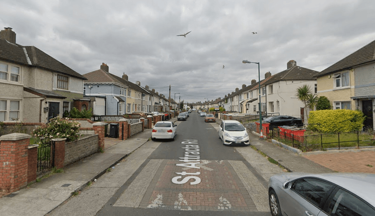 Baby abandoned on road after Dublin car theft Baby abandoned on road after Dublin car theft
