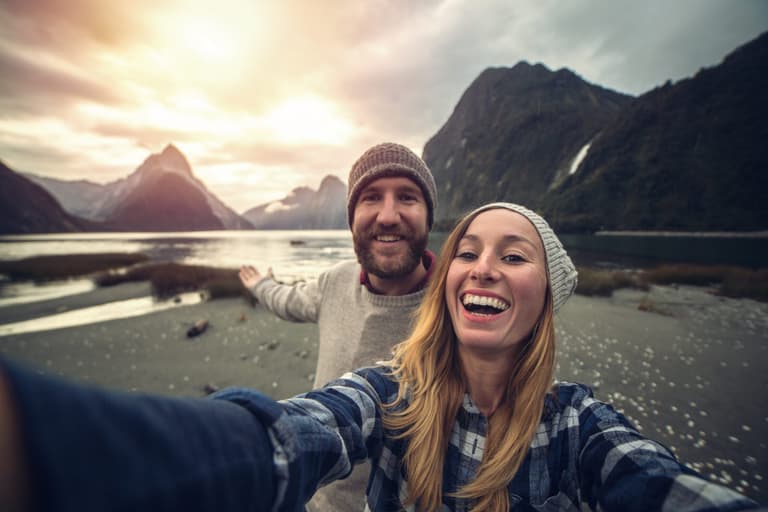 Soft-launch, hard-launch – is there a right way to go public with a new relationship? Soft-launch, hard-launch – is there a right way to go public with a new relationship?