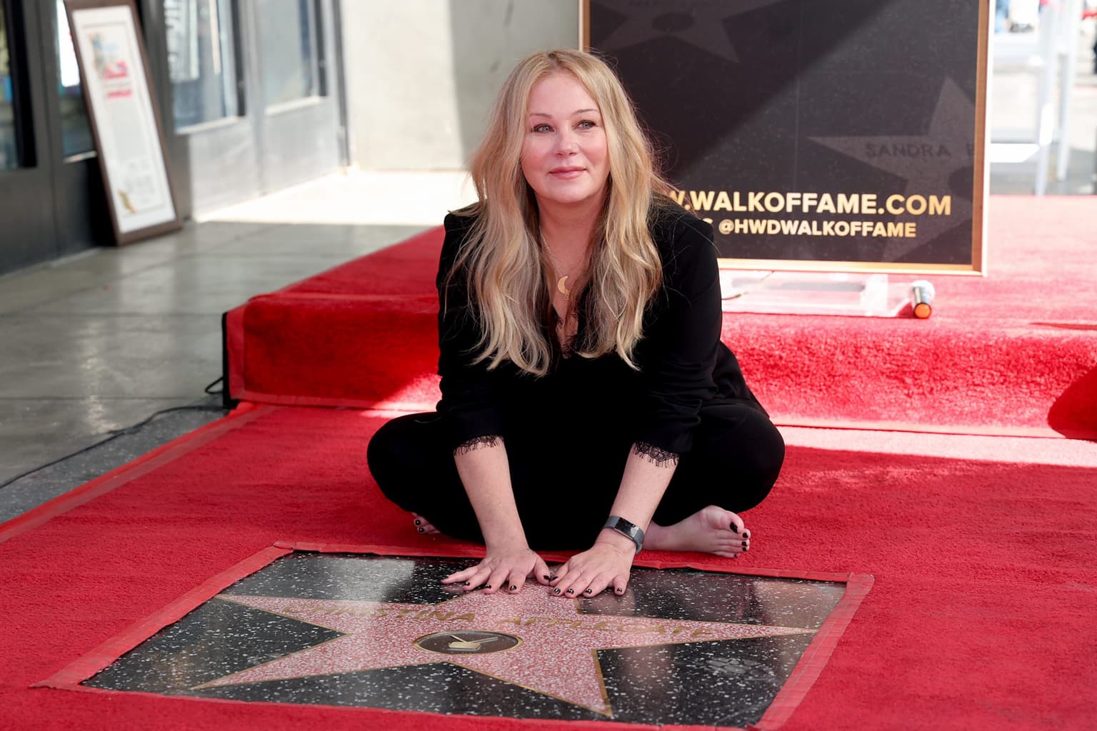 Christina Applegate makes first public appearance since MS diagnosis