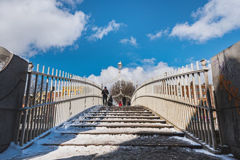 Met Eireann issue ice warning for the entire country Met Eireann issue ice warning for the entire country