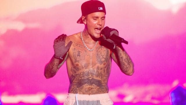 Justin Bieber officially cancels the remainder of his world tour Justin Bieber officially cancels the remainder of his world tour