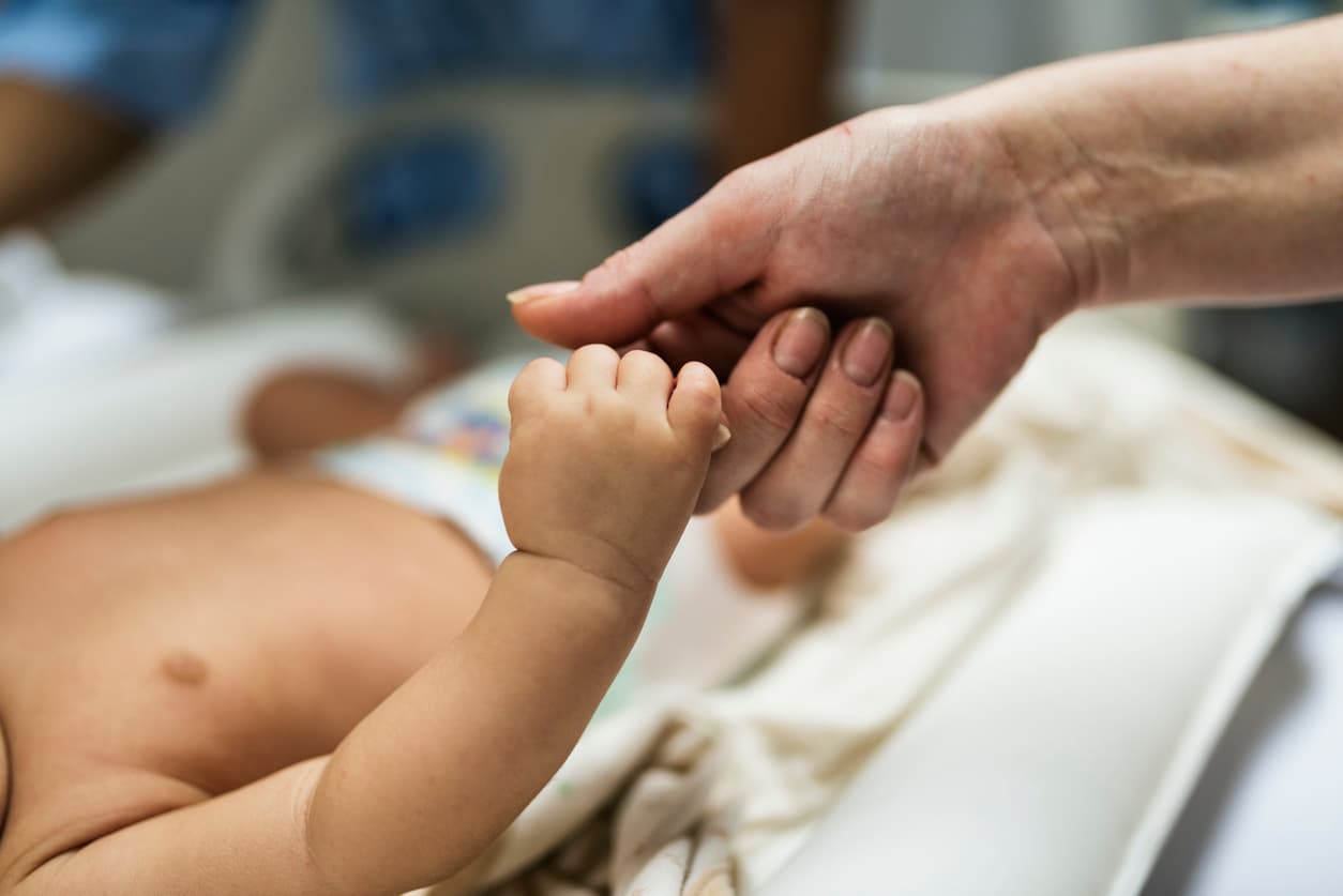 Mum tells parents to “trust your gut” after little girl is rushed to A&E