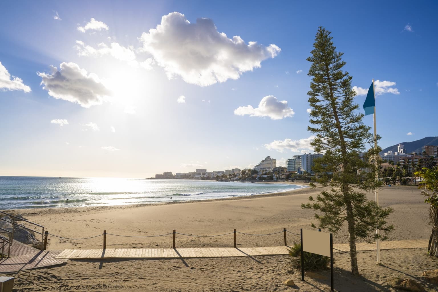 Irish holidaymakers warned as popular beaches in Spain closed until July ‘at earliest’