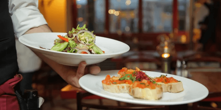 Waitress who refused to share €4,000 tip with co-workers told not to return to work