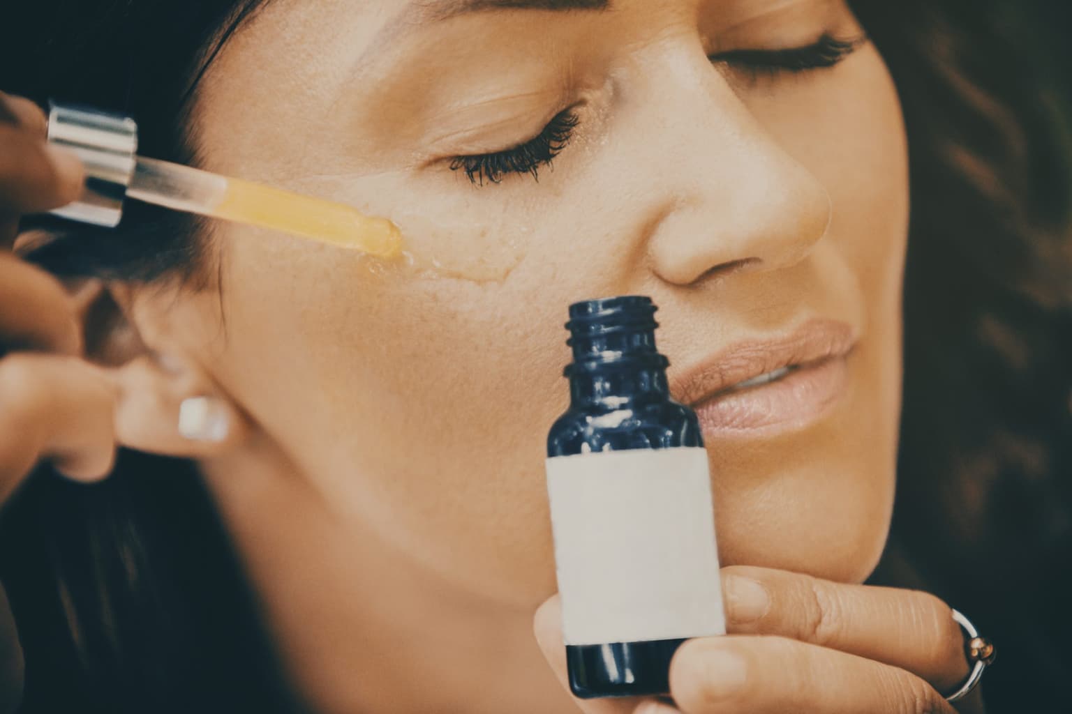 Everything you need to know about the benefits of using hyaluronic acid