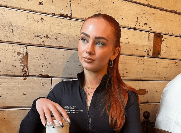 Influencer Lauren Whelan announces split from boyfriend Influencer Lauren Whelan announces split from boyfriend