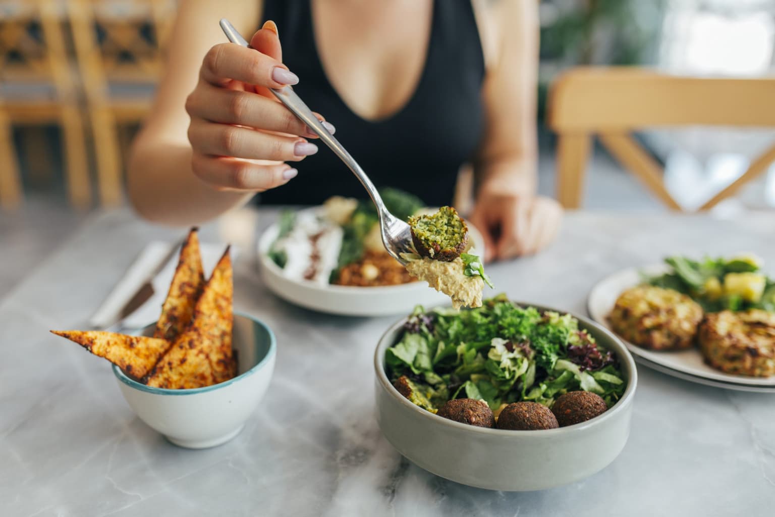 Celebrity chef bans vegans from his restaurant following a negative online review