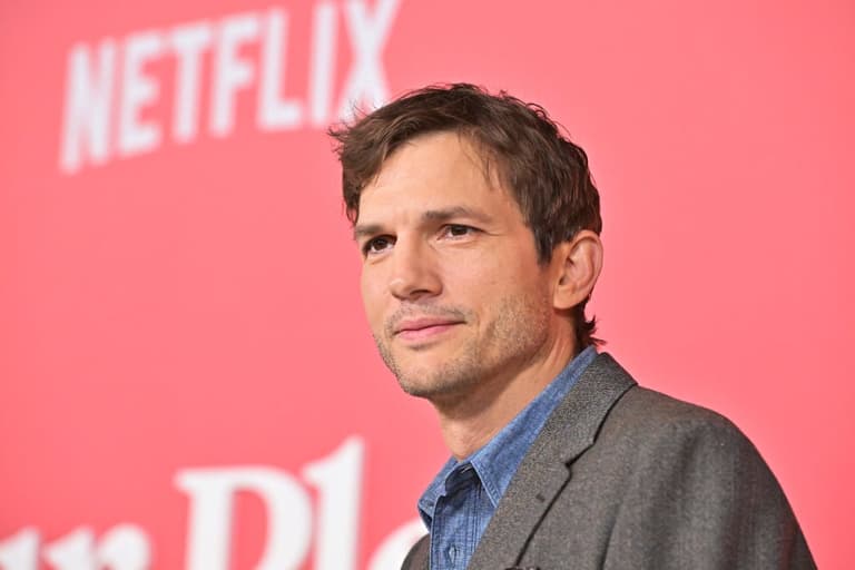 ‘Creepy’ clip of Ashton Kutcher talking about Hilary Duff resurfaces