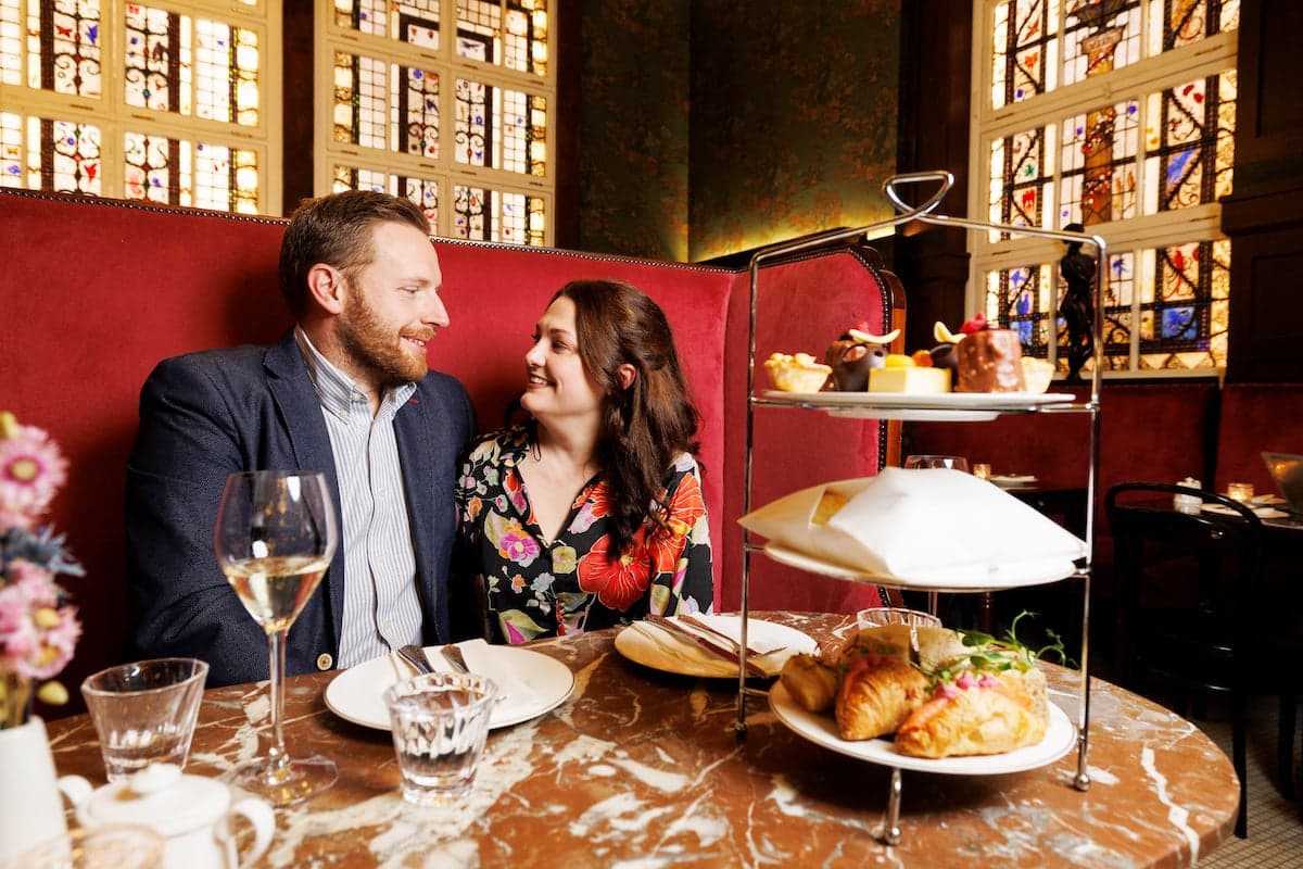 Dublin couple have first Bewley’s wedding in 20 years after first date in iconic cafe