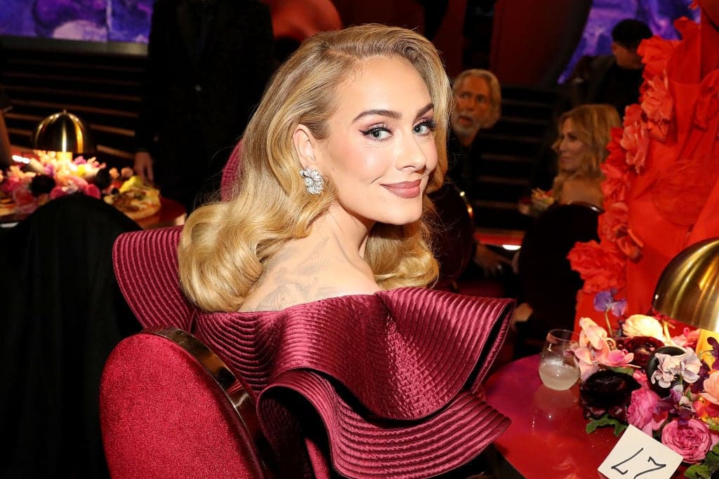 Adele says she is ready to end her self-imposed drinking ban