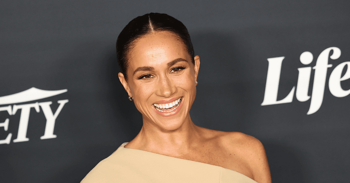 Meghan Markle says she’s ‘thrilled’ to be back in Hollywood as she walks red carpet